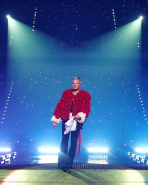 G-Dragon Konser di Jakarta (instagram/@xxxibgdrgn)